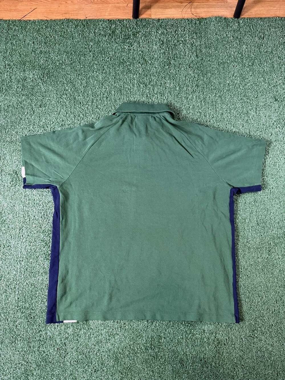 Lacoste Men's Relaxed Fit Petit Piqué Colorblock Polo Shirt, Green/White/Navy - Picture 2 of 6